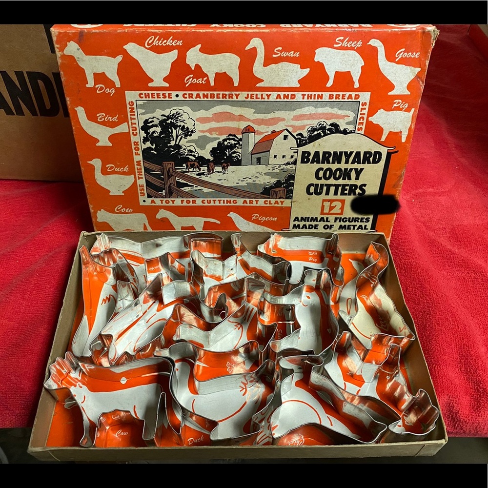 Vintage Barnyard Cooky Cutters with Original Box